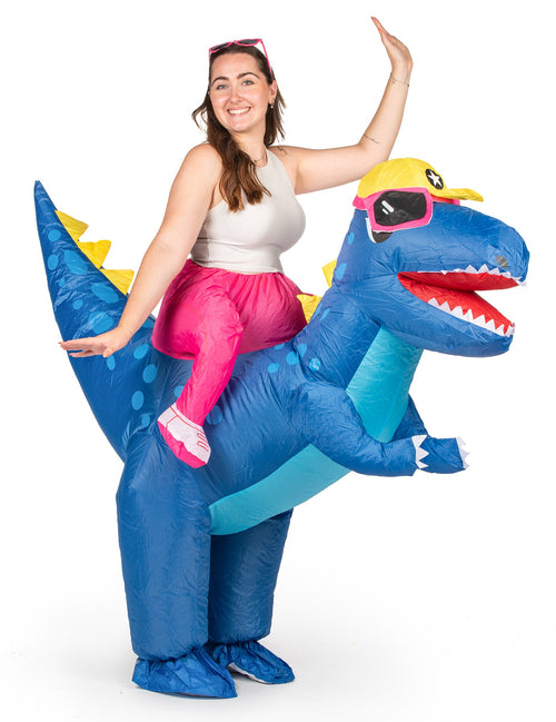 Kostýmy Carry me