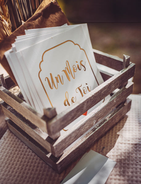 18 pozlátených kartičiek s míľnikmi prvého ročníka, 14 x 19 cm pre bábätko