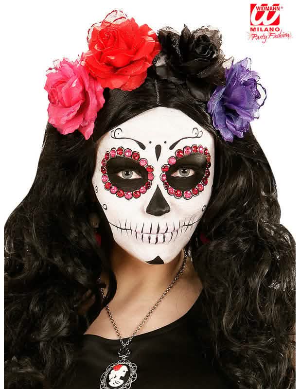 Detail na tvárnom líčení so štrasmi Dia de los muertos