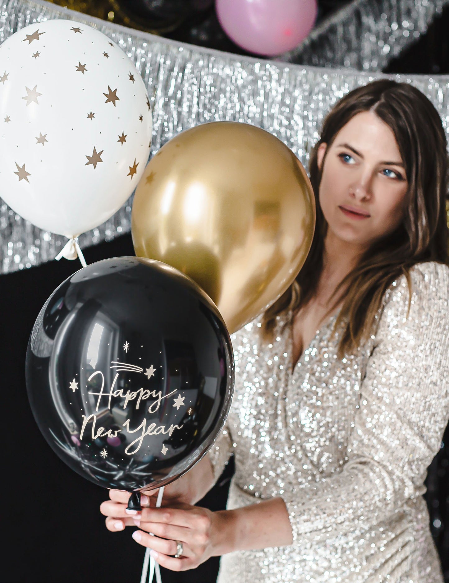 6 šťastných novoročných balónov noir a zlato 30 cm