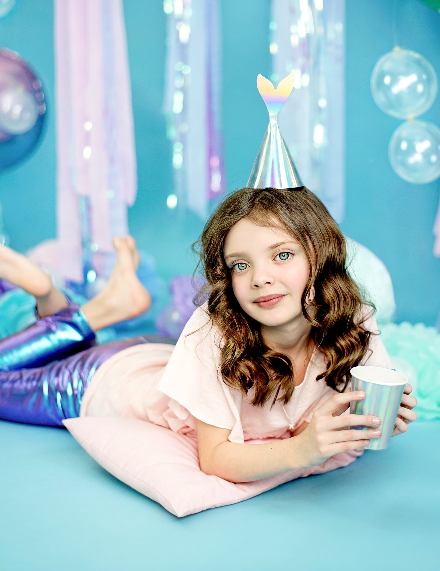 6 slávnostných klobúkov holografického sirény chvosta 8 x 18 cm