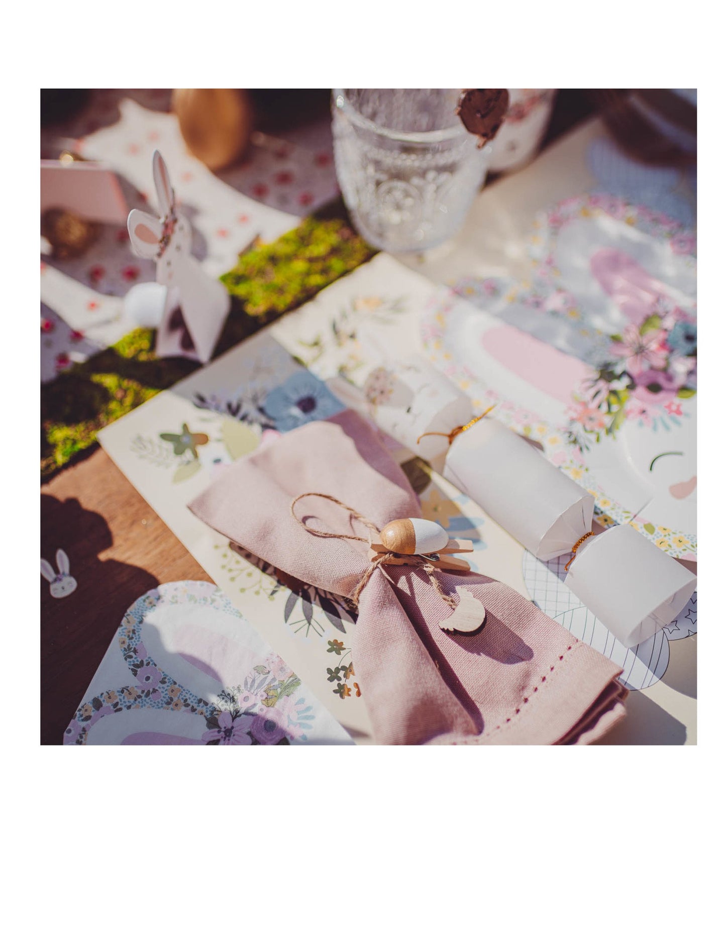 6 zlatých a bielych sponiek na vajíčka 4,5 cm drevený