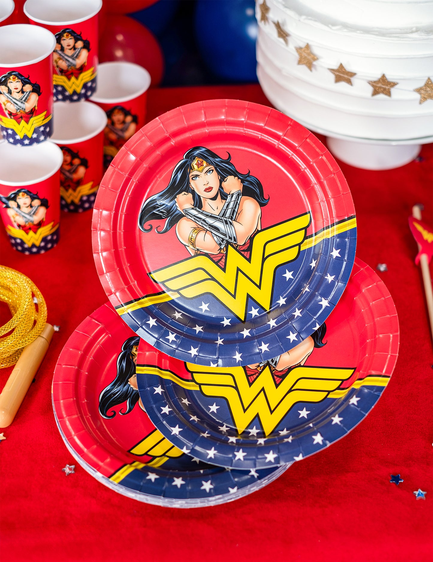 8 kartónových tanierov Wonder Woman 23 cm