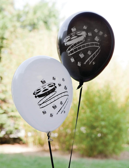 Gros plan sur les motifs des ballons en latex cinéma