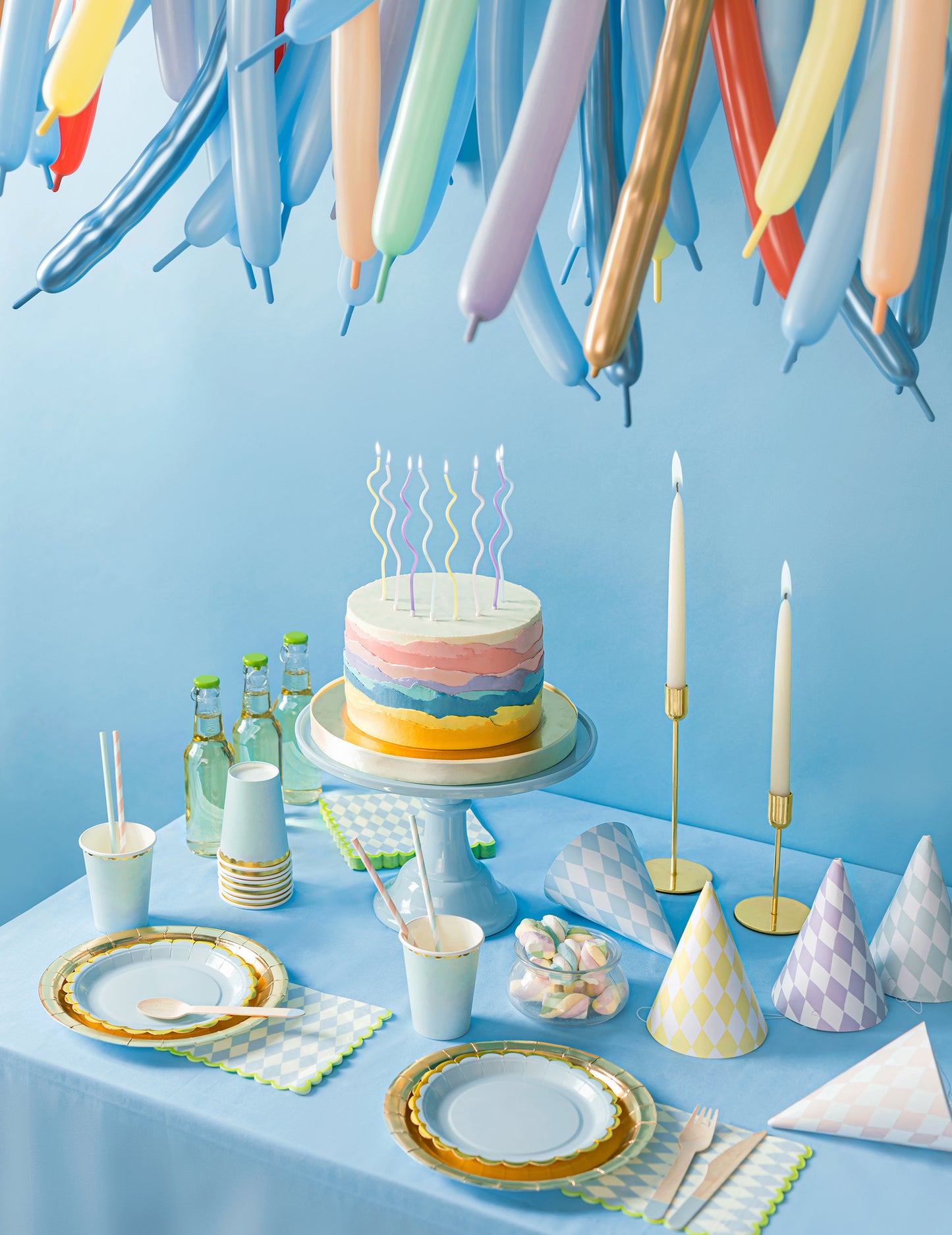 8 viacfarebných pastelových špirálových sviečok 14 cm s bobèches