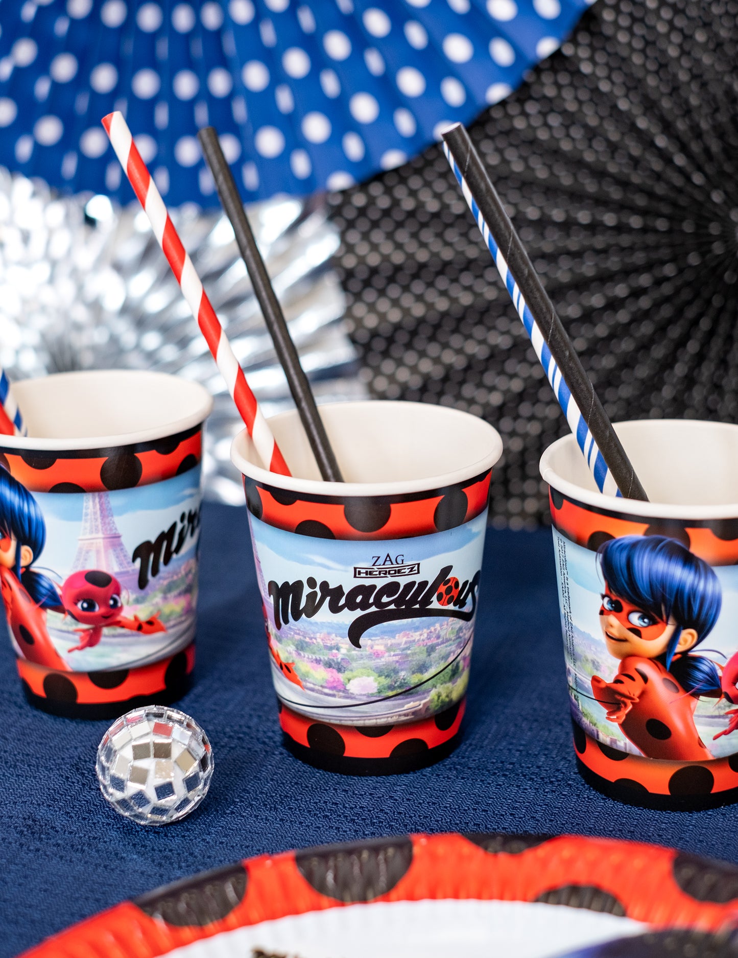 8 ladybug kartónové šálky v Paríži 250 ml