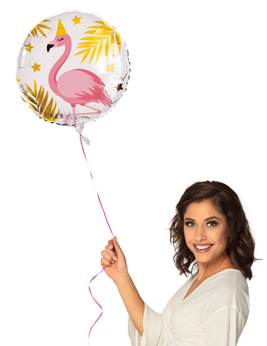 Mise en situation du ballon en aluminium flamant tropic pour anniversaire