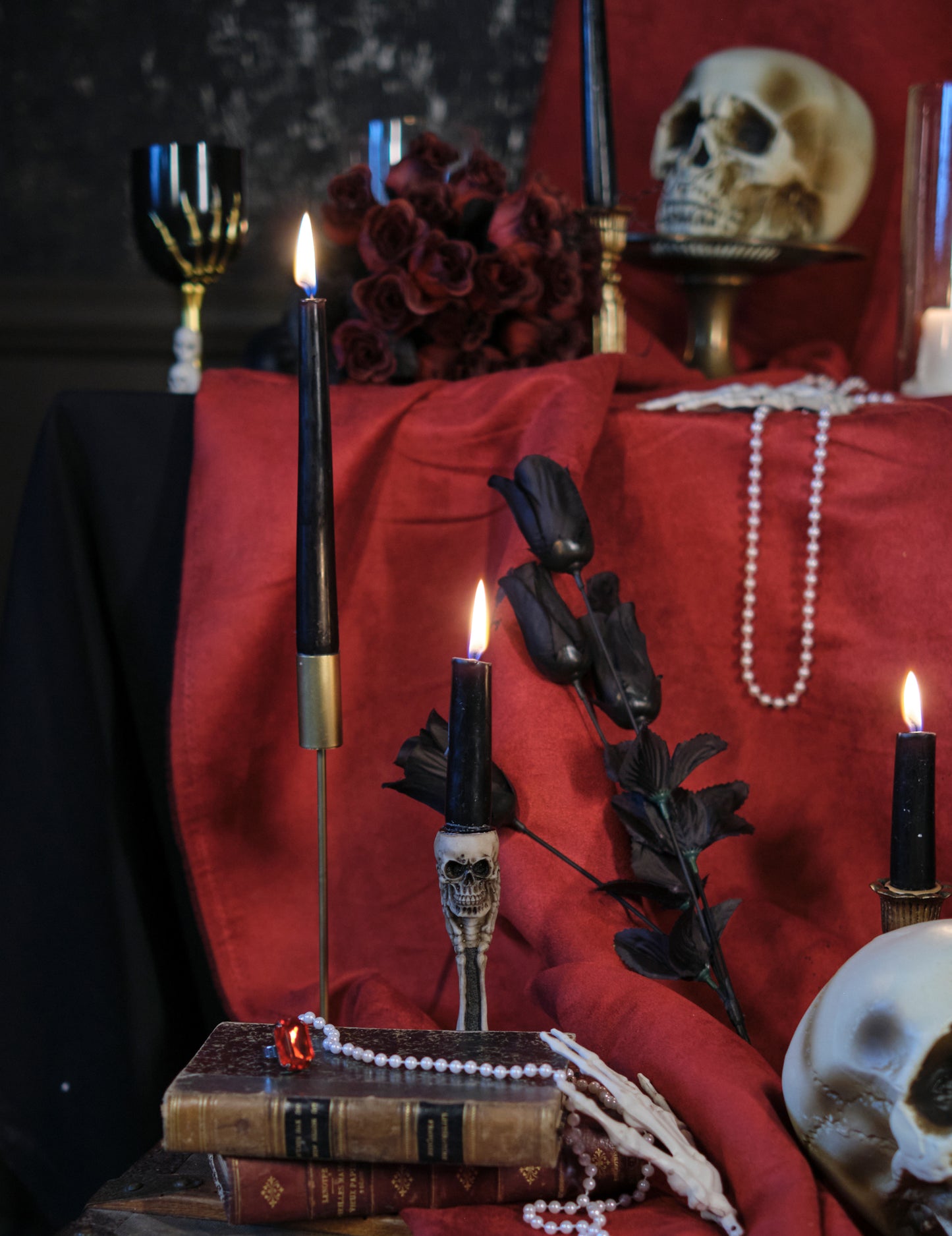 Držiak sviečok kosti a lebky 12.5 cm