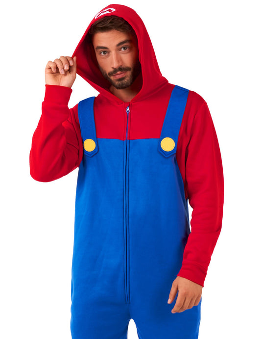 Gros plan sur la capuche avec logo de la combinaison Mario pour adulte