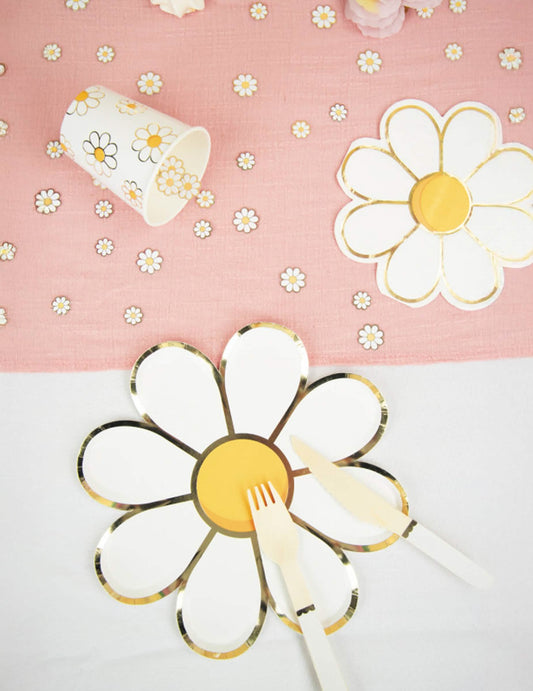 Mise en situation sur une table du Confettis de table Marguerite