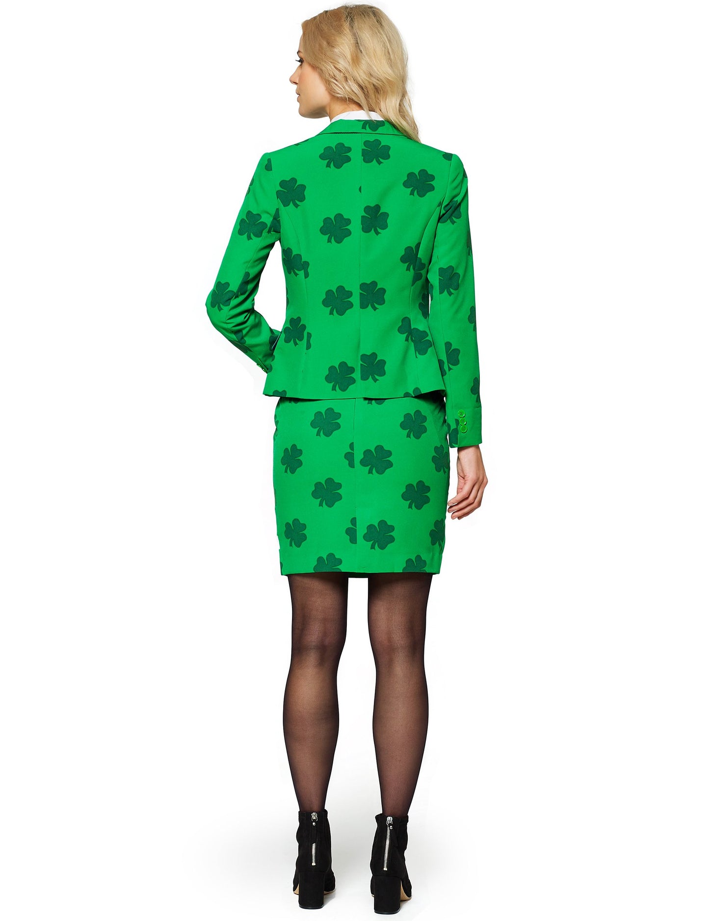 Pani Costume. Šťastná žena protiklady sv. Patricka