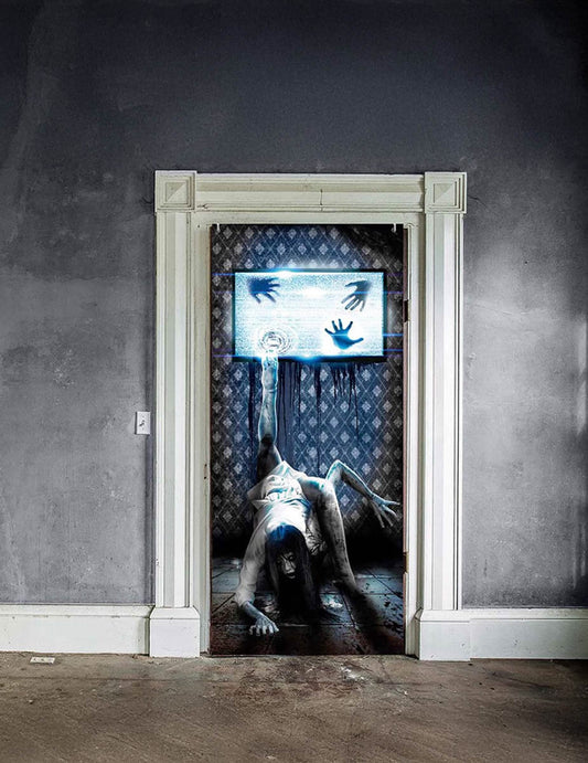 Mise en situation sur une porte de la décoration de porte film d'horreur