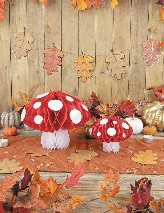 Mise en scène de la décoration champignon alvéolé pour fête rouge et blanc