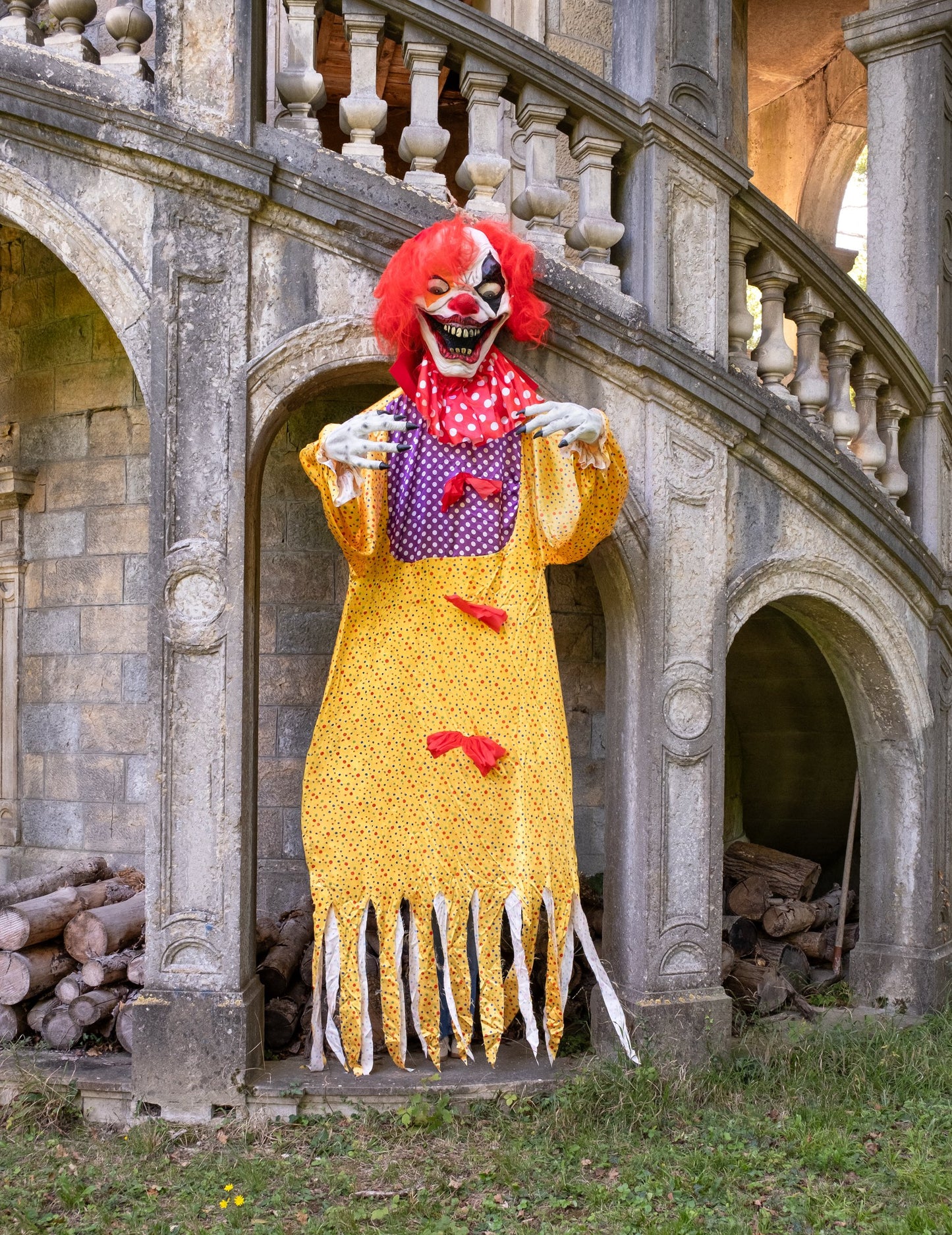 Obrovská halloweenska dekorácia: desivý visiaci klaun, 3,50 m