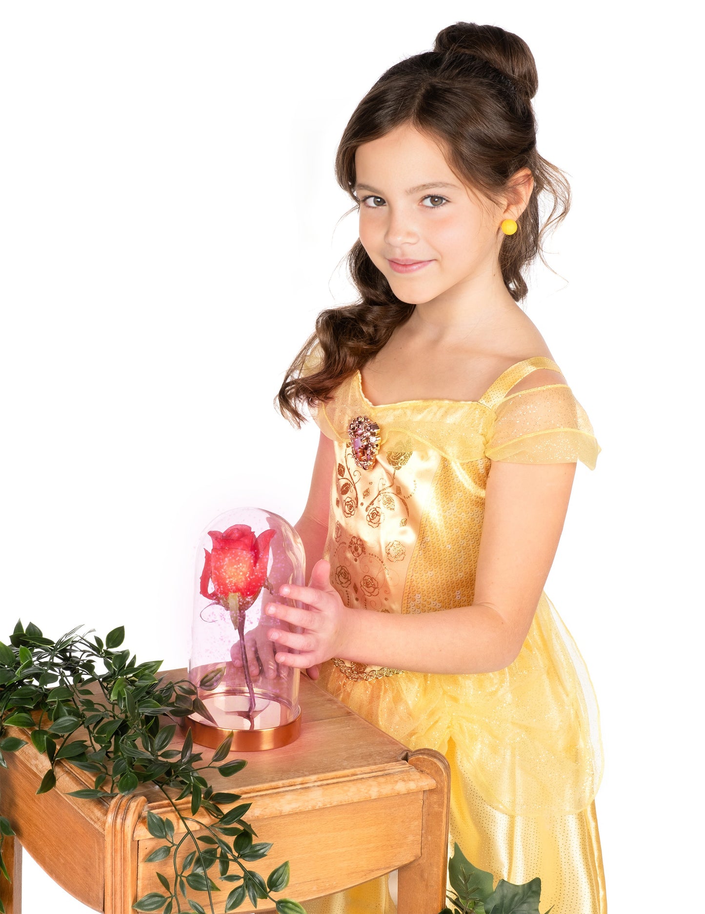 Klasické maskovanie krásne dievča