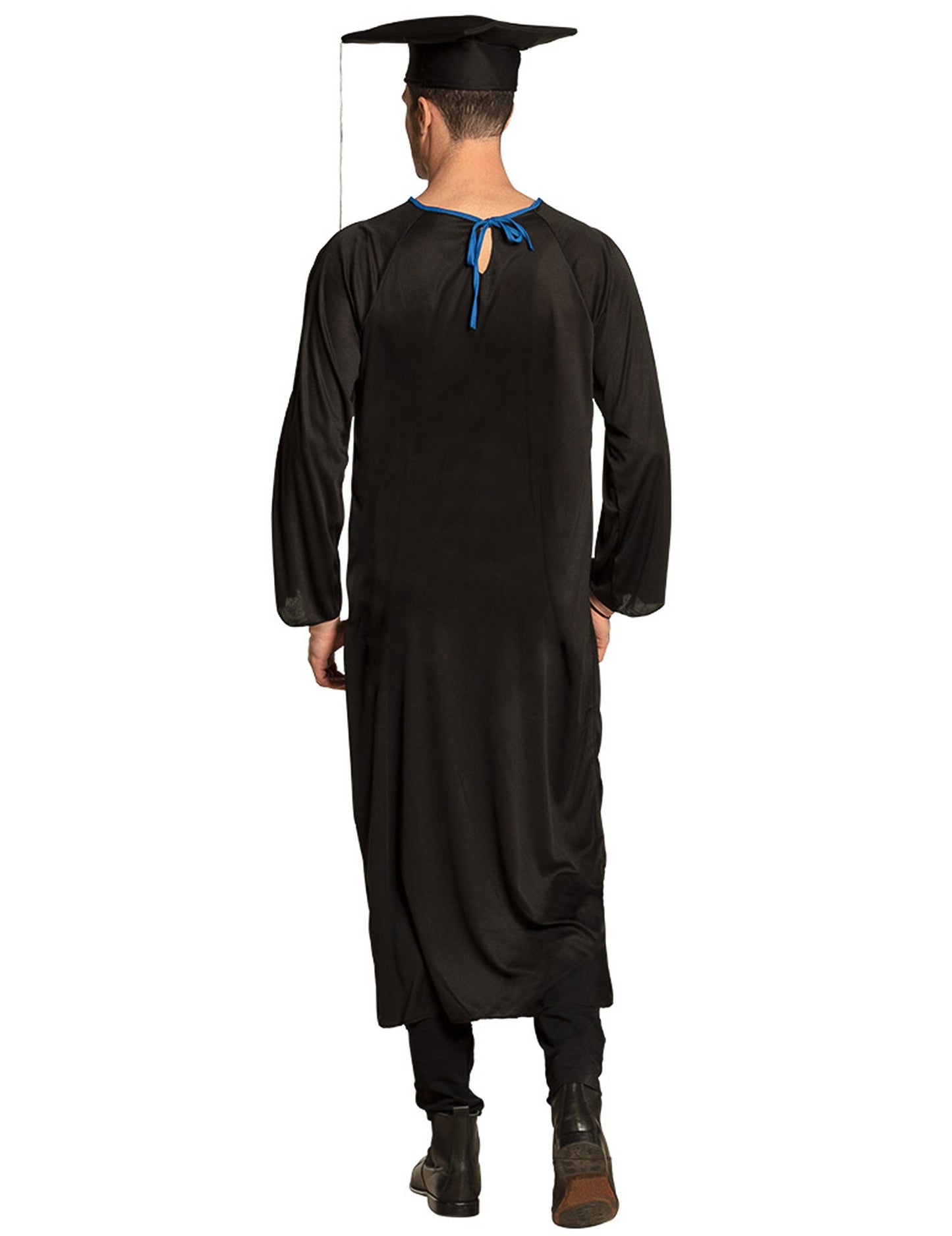 Kostým pre absolventov dospelých