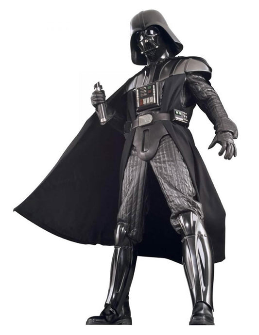 Vue en contre-plongée du déguisement édition collector Dark Vador Star Wars