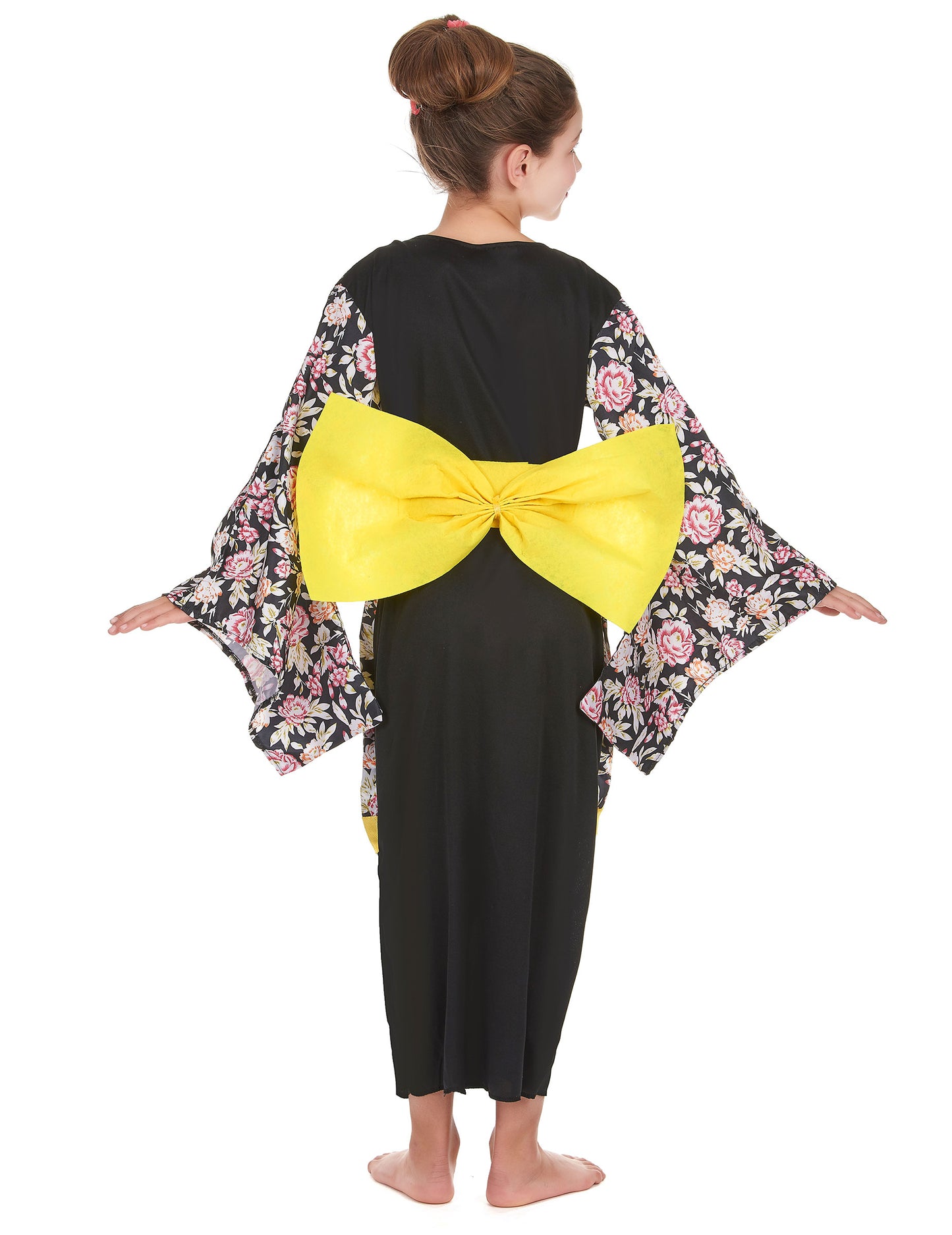 Zadný pohľad na japonský dievčenský kostým