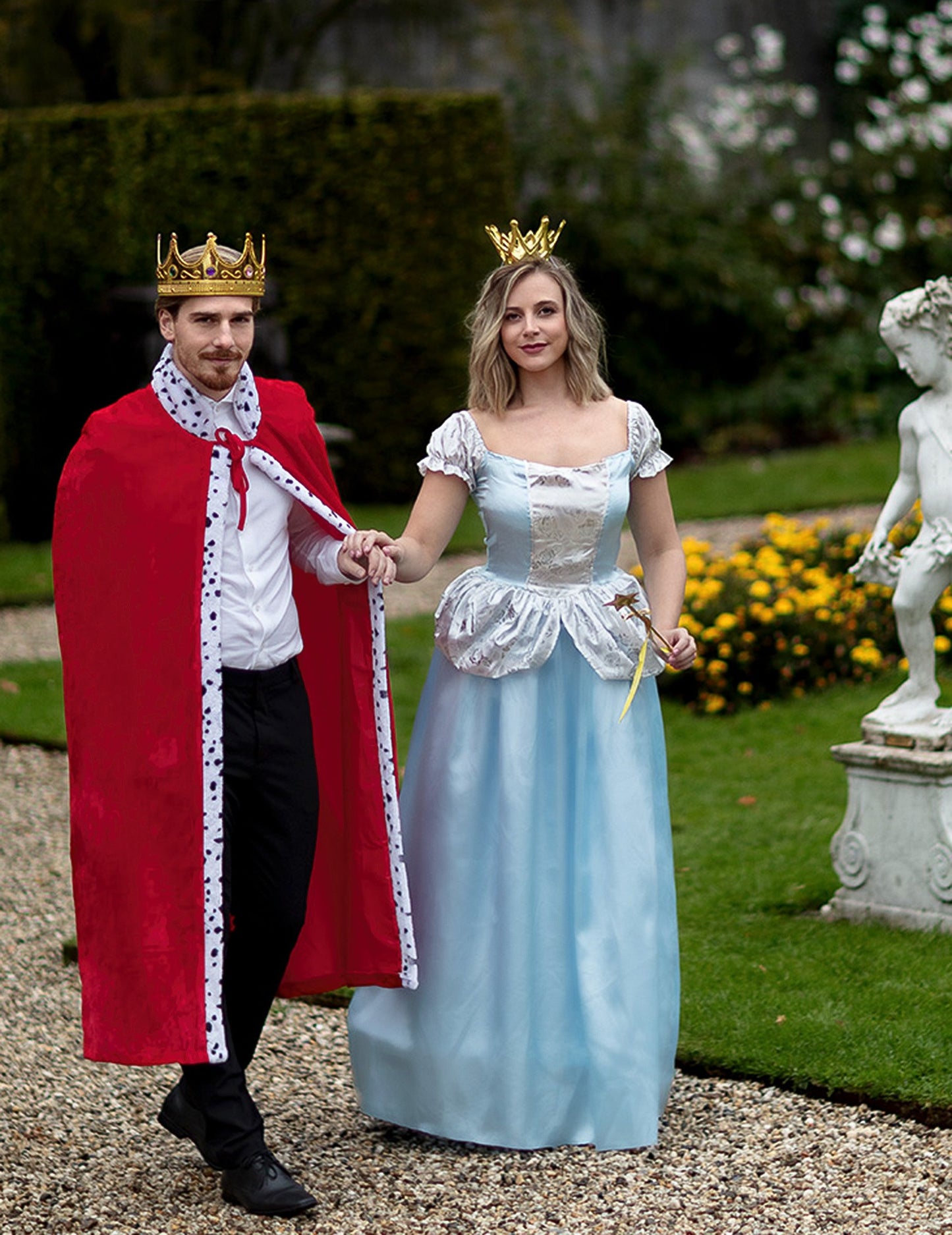 Zasahovanie dámskej modrej Popolušky princezná