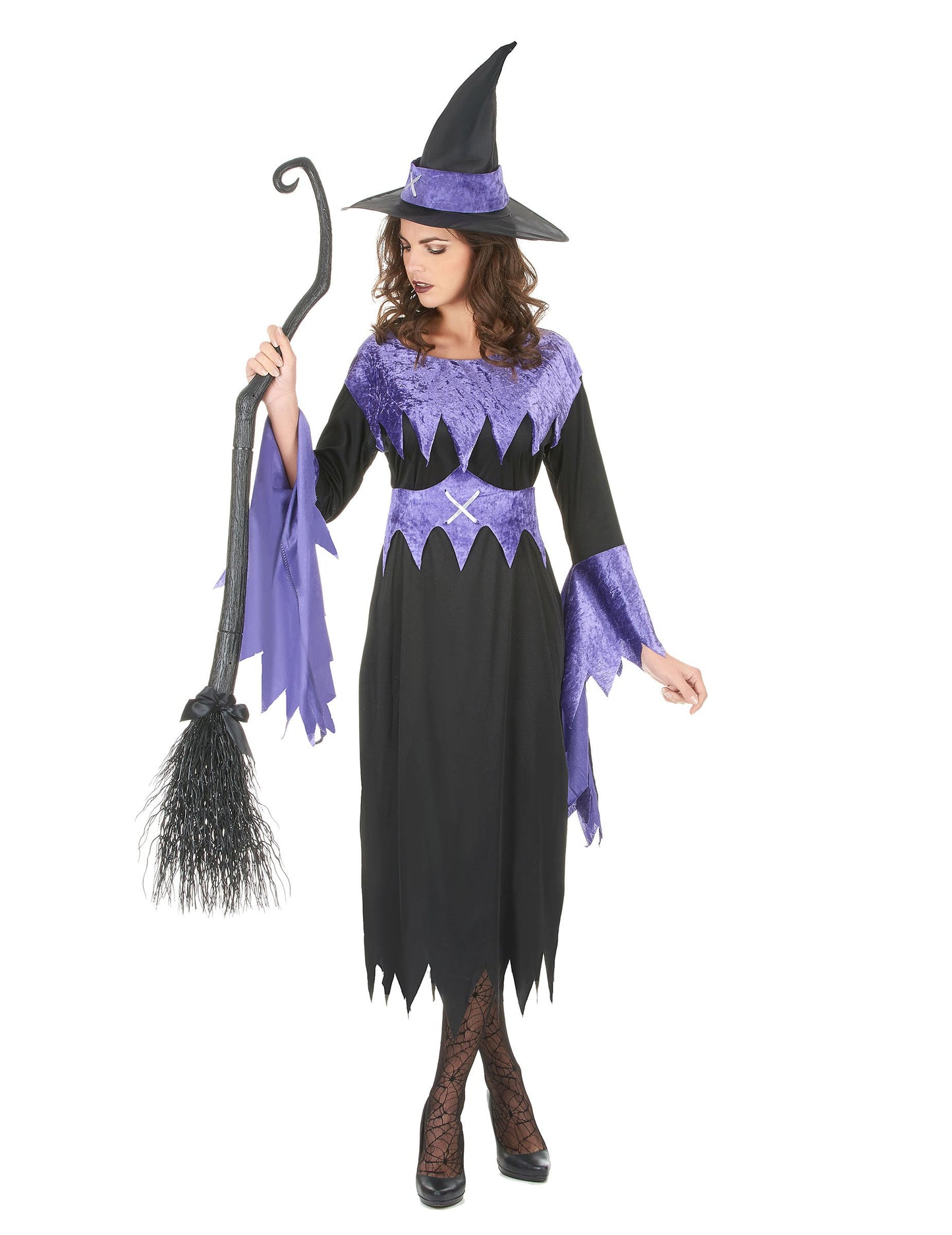 Fialová čarodejnica zamaskuje s klobúkom Halloween ženy