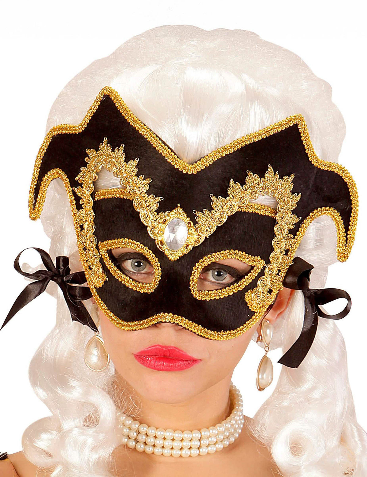 Detail na zlaté výšivky dospelého benátskeho polovičného masky