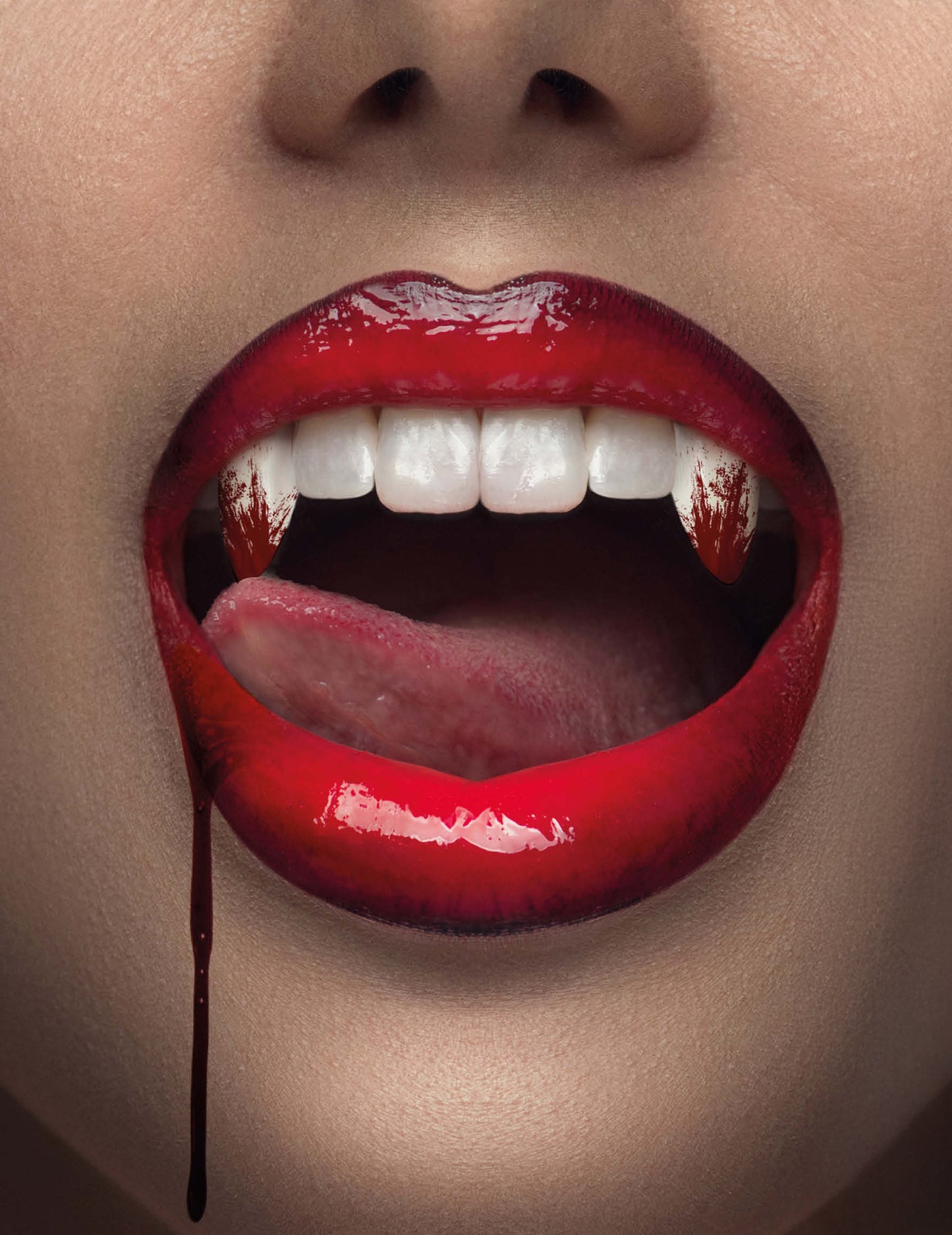 Krvavé upírske zuby