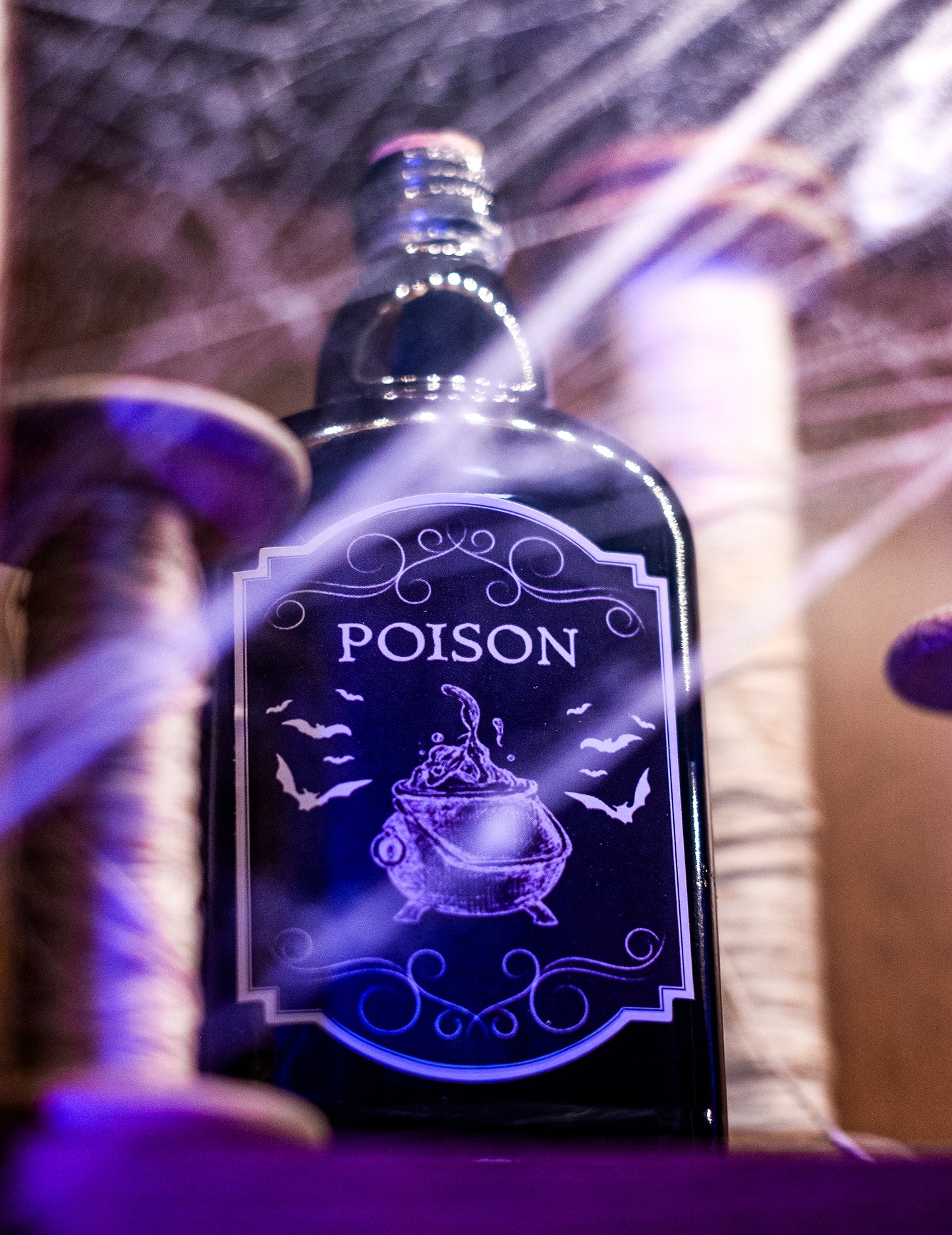 Jediť čiernu fľašu 19 cm