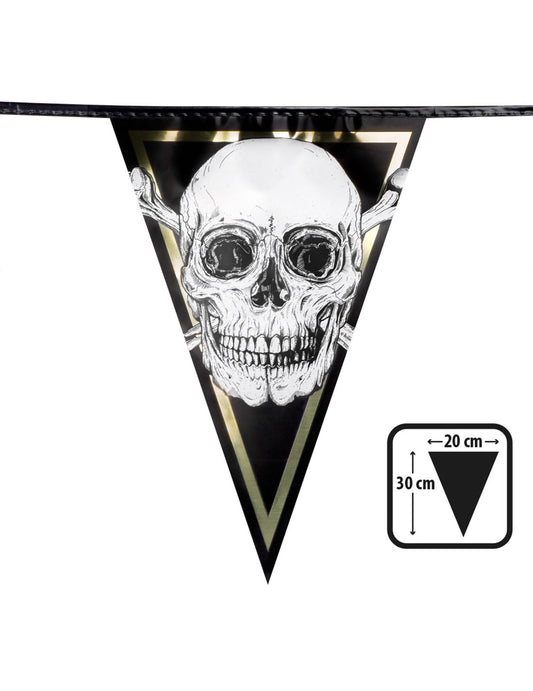Gros plan sur un fanion de la guirlande de fanions en plastique Pirate Jolly Roger
