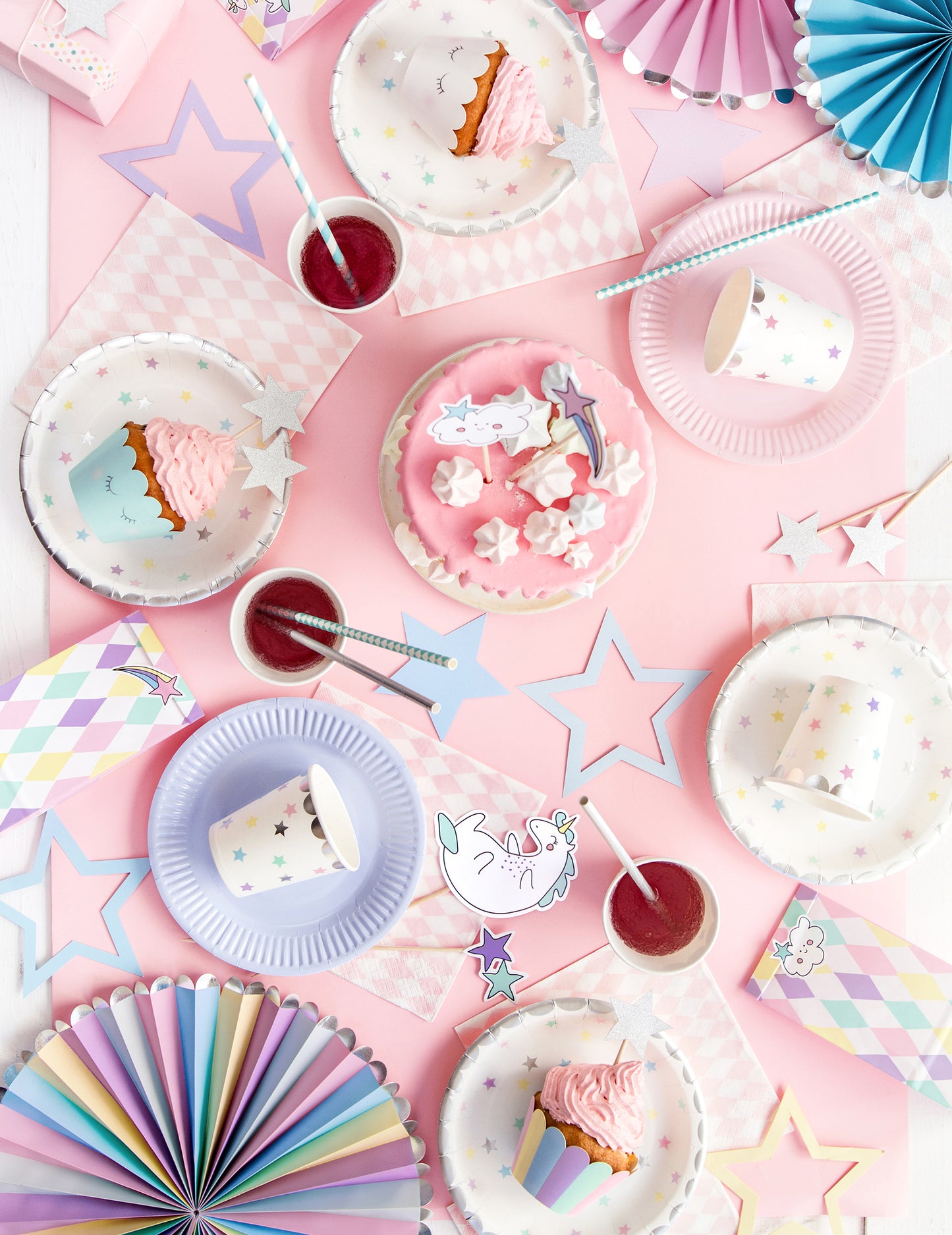 Girlanda svojpomocne s 10 viacfarebnými hviezdičkami 140 cm narodeninové dekorácie