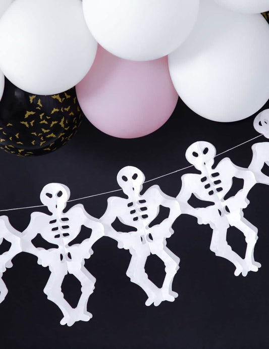 Guirlande en papier squelette pour Halloween blanche