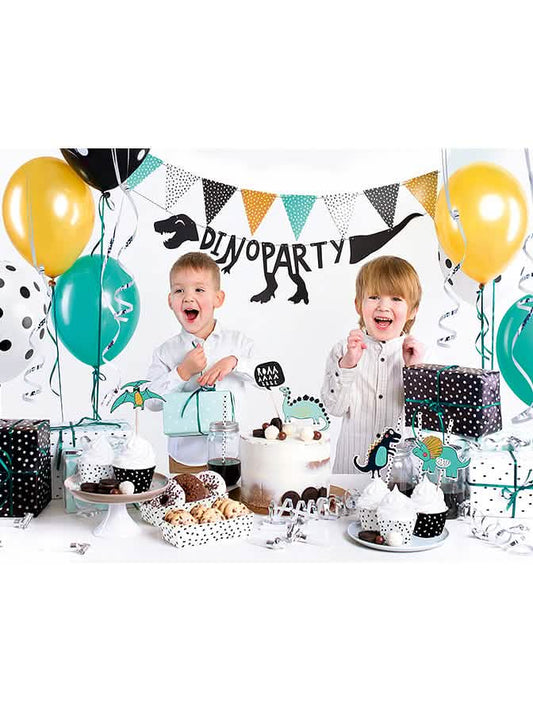 Mise en scène du kit décoration anniversaire dinosaure