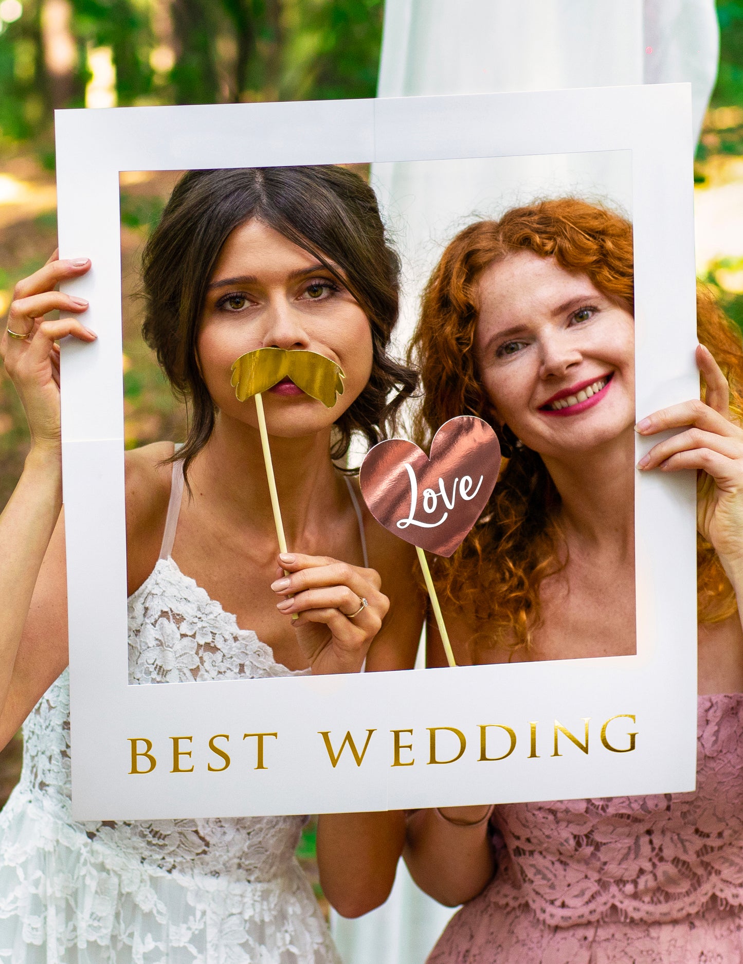 Kompletná sada na svadobnú fotobúdku v bielej a zlatej farbe, 12 dielov s rámom