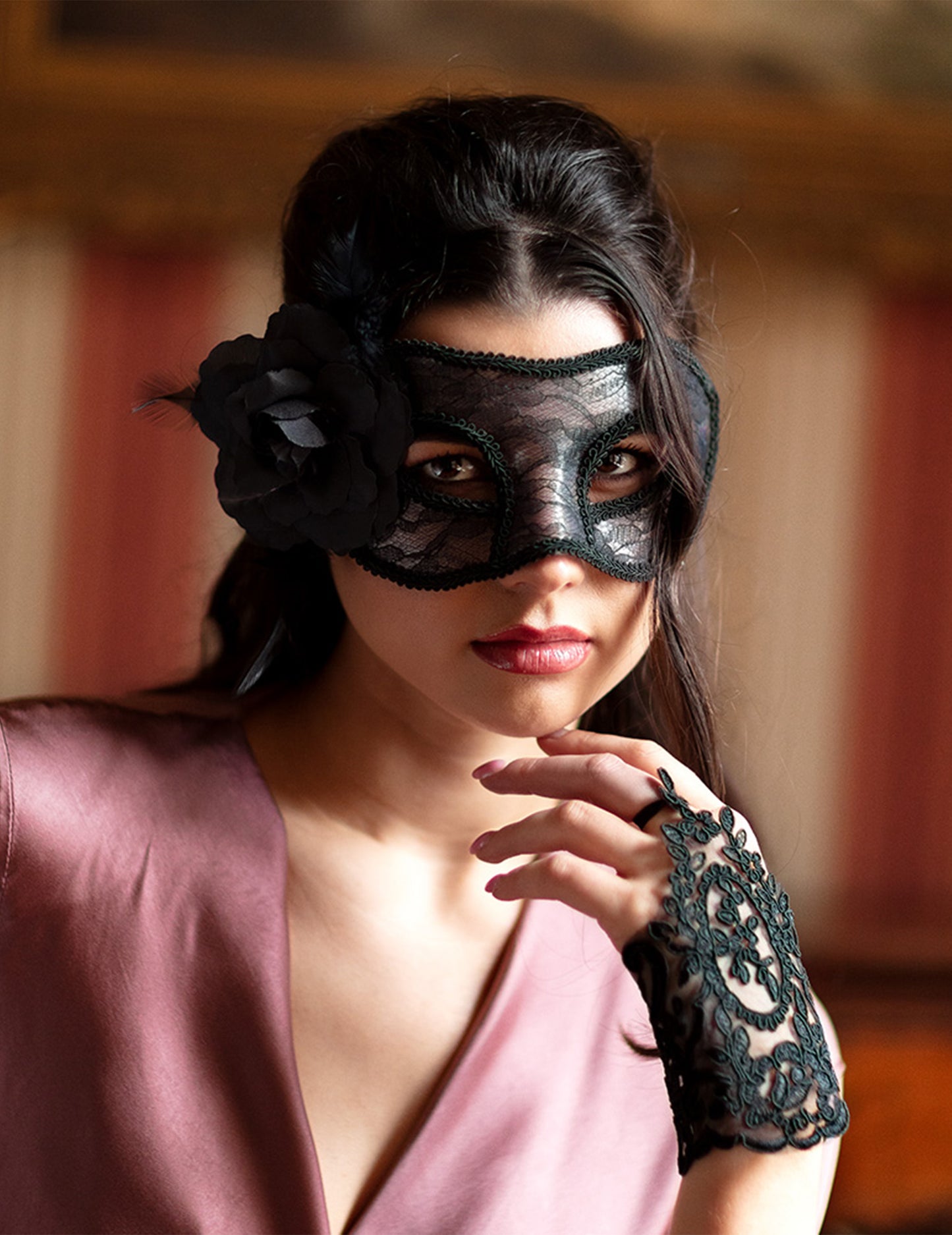 Ženské čierne čipky rukavice