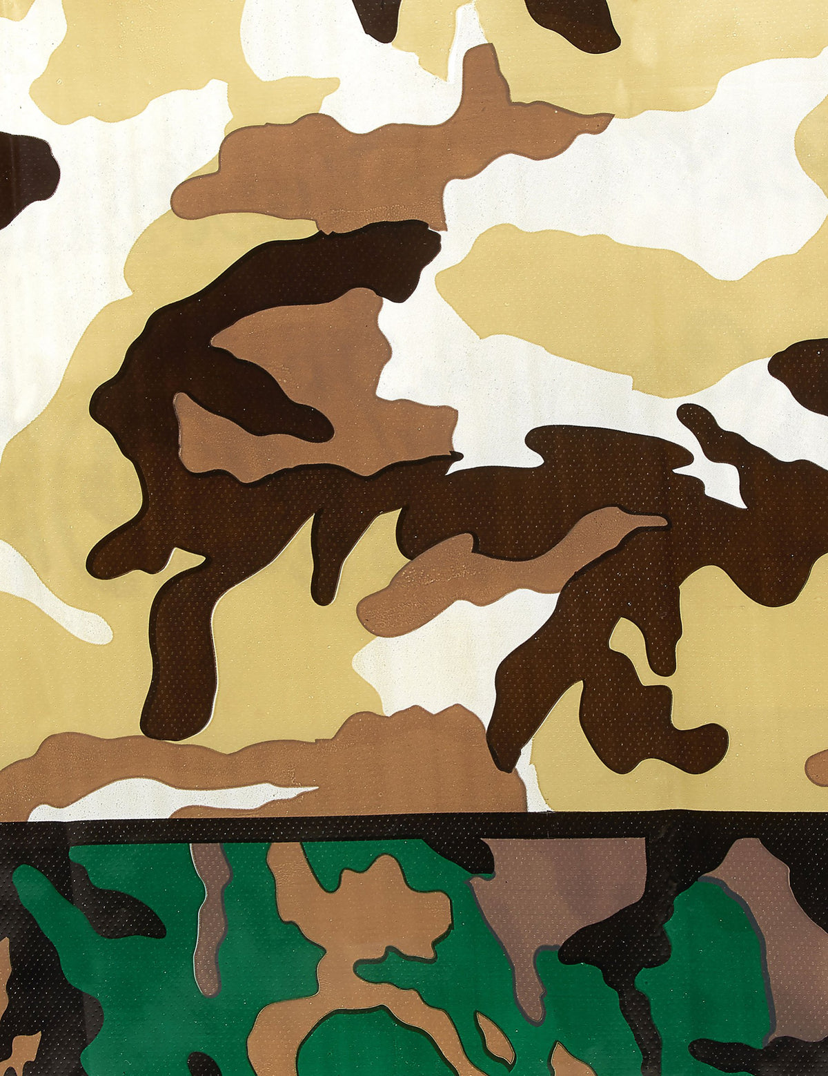 Détail du motif de la nappe en plastique militaire motif camouflage