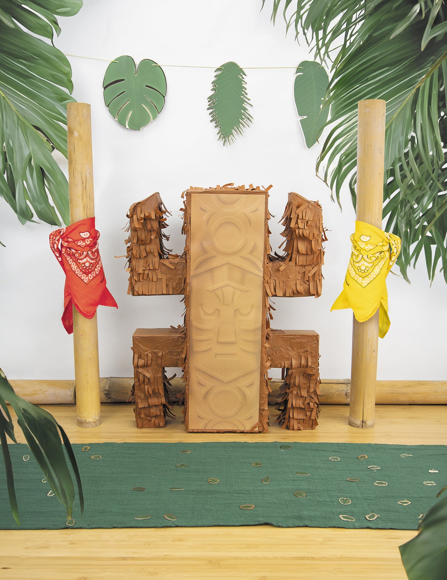Pinata Totem Adventor
