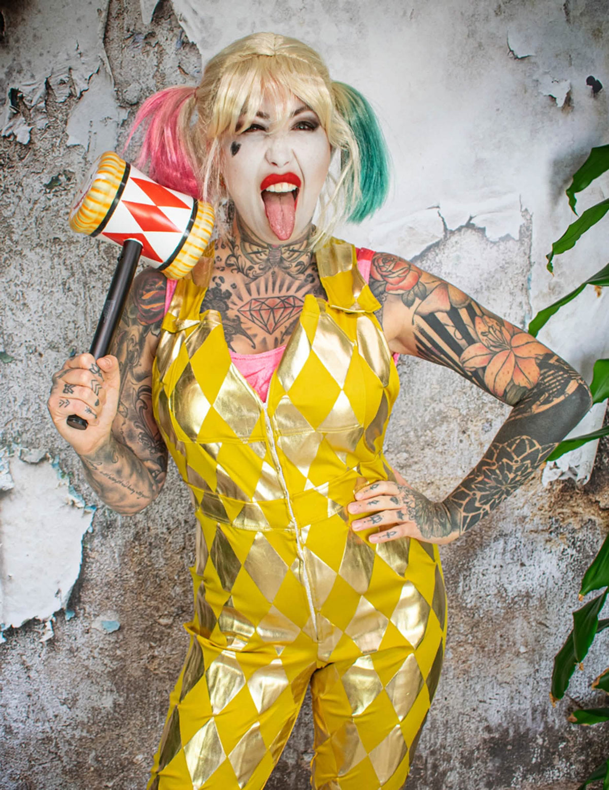Kladivo ako doplnok k nohavice s náprsenkou Harley Quinn Birds of Prey™