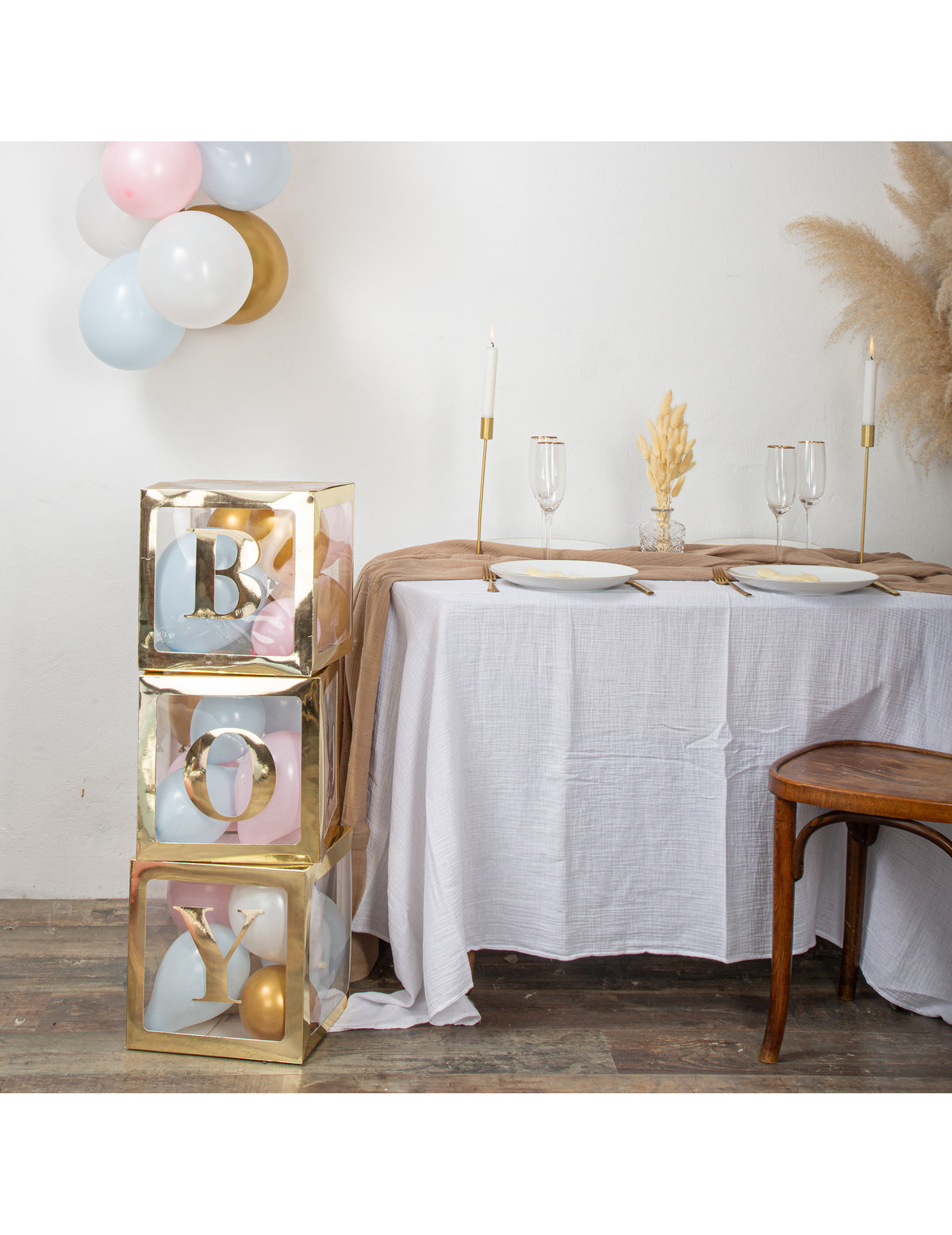 Mise en situation des stickers boy pour baby shower