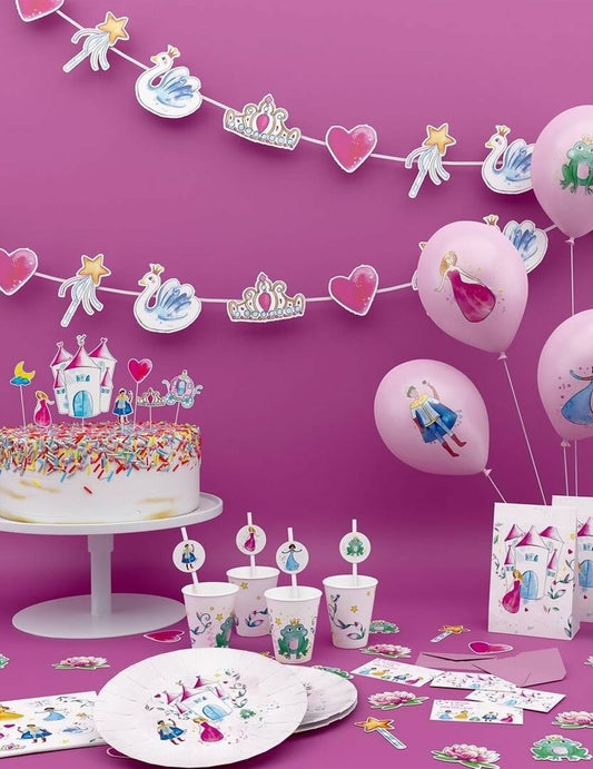 Mise en situation sur une table de fête des tatouages princesses