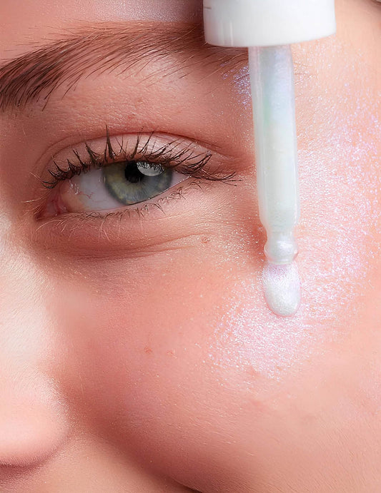 Application à la pipette sur la joue de l'Ultralighter Si si la paillette