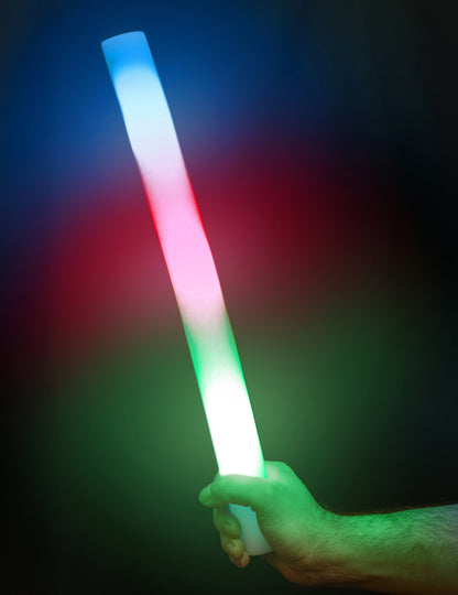 10 viacfarebných LED penových svietiacich tyčiniek 48 cm 