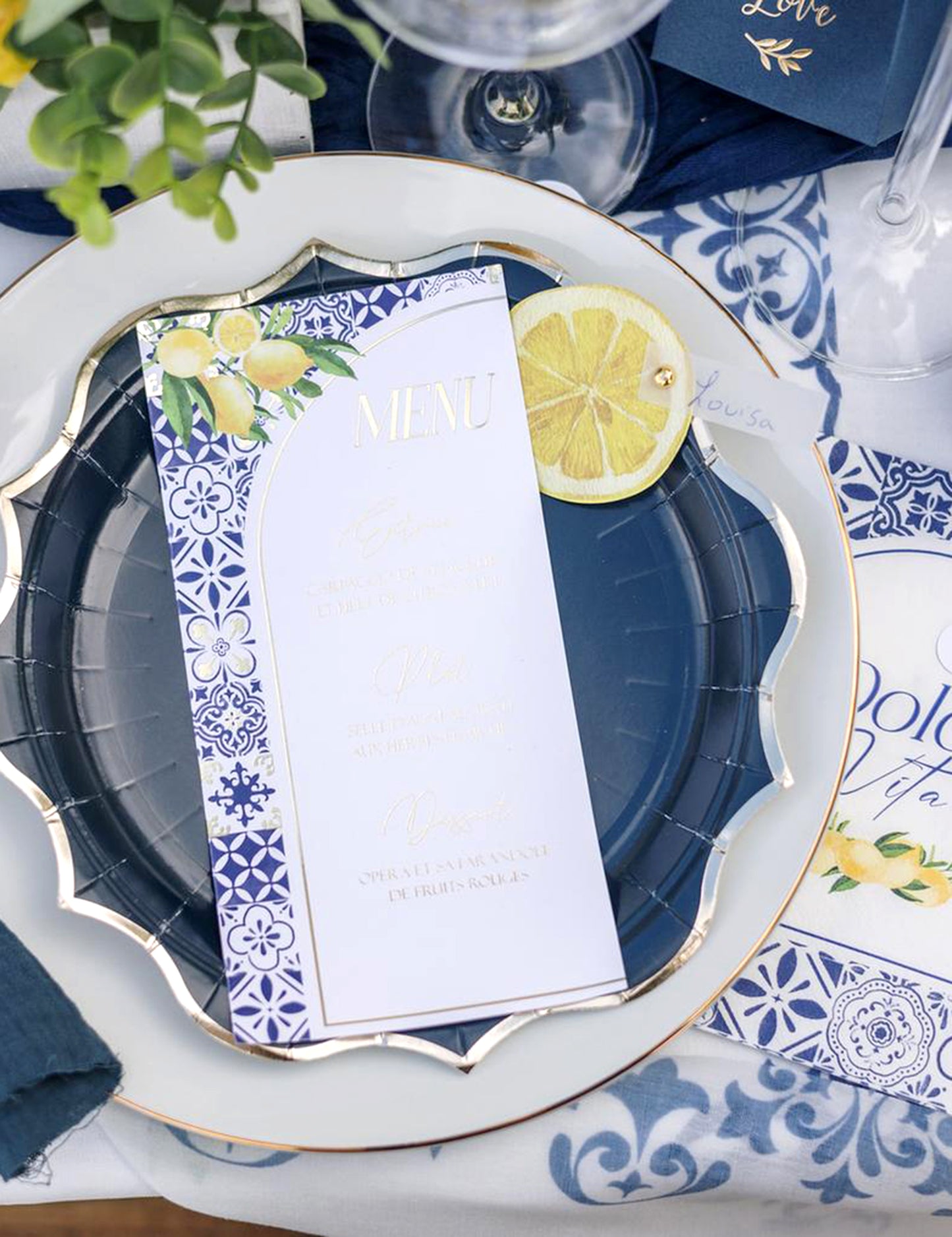 10 žltých papierových kartičiek v tvare plátkov citróna