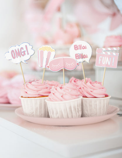 10 zábavných vzorovaných koktailových tipov na pyžamovú párty