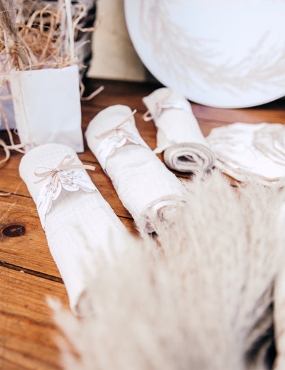 10 krúžkov na obrúsky s motívom pampovej trávy a bavlníkového kvetu z bieleho papiera