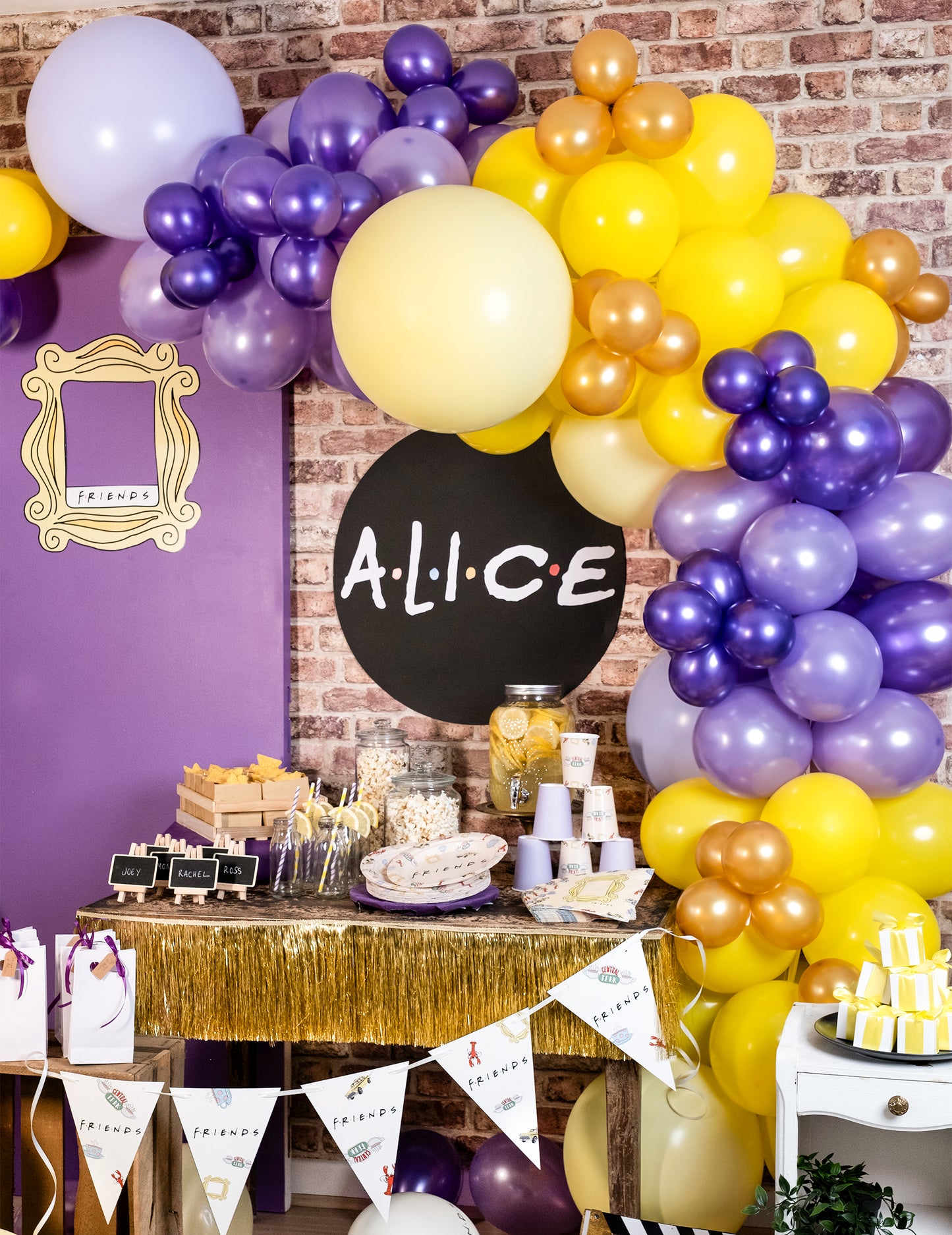 100 mini zlatých metalických latexových balónov 13 cm pre archu