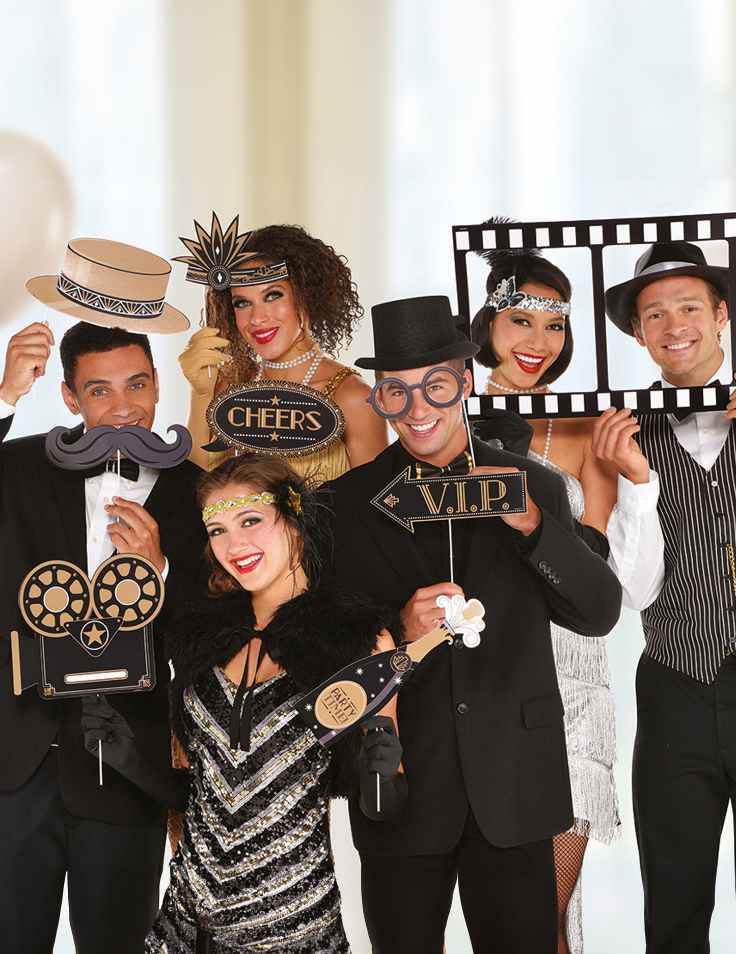 12 hollywoodskych búrlivých dvadsiatych rokov a rekvizít z fotobúdky v kine