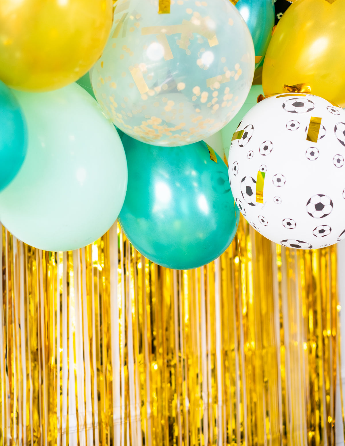 Mise en situation de fête du ballon métallisé pour fête vert foncé