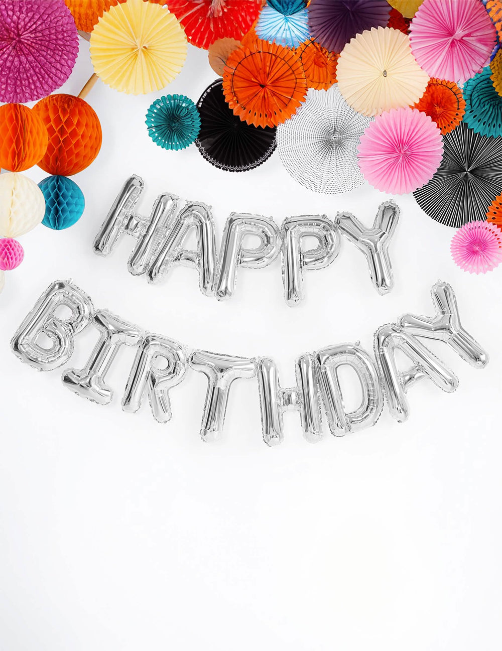 Girlanda z 13 fóliových balónov s písmenami Happy Birthday na narodeninovú oslavu strieborná
