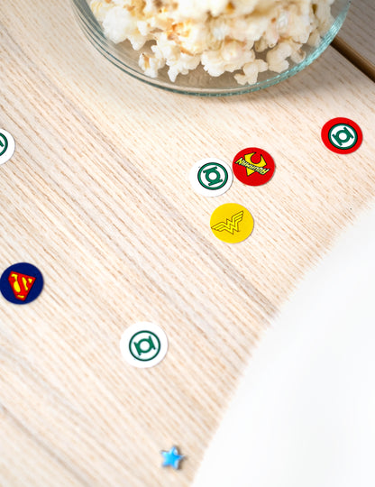 160 konfiet Liga spravodlivosti™ s priemerom 2 cm