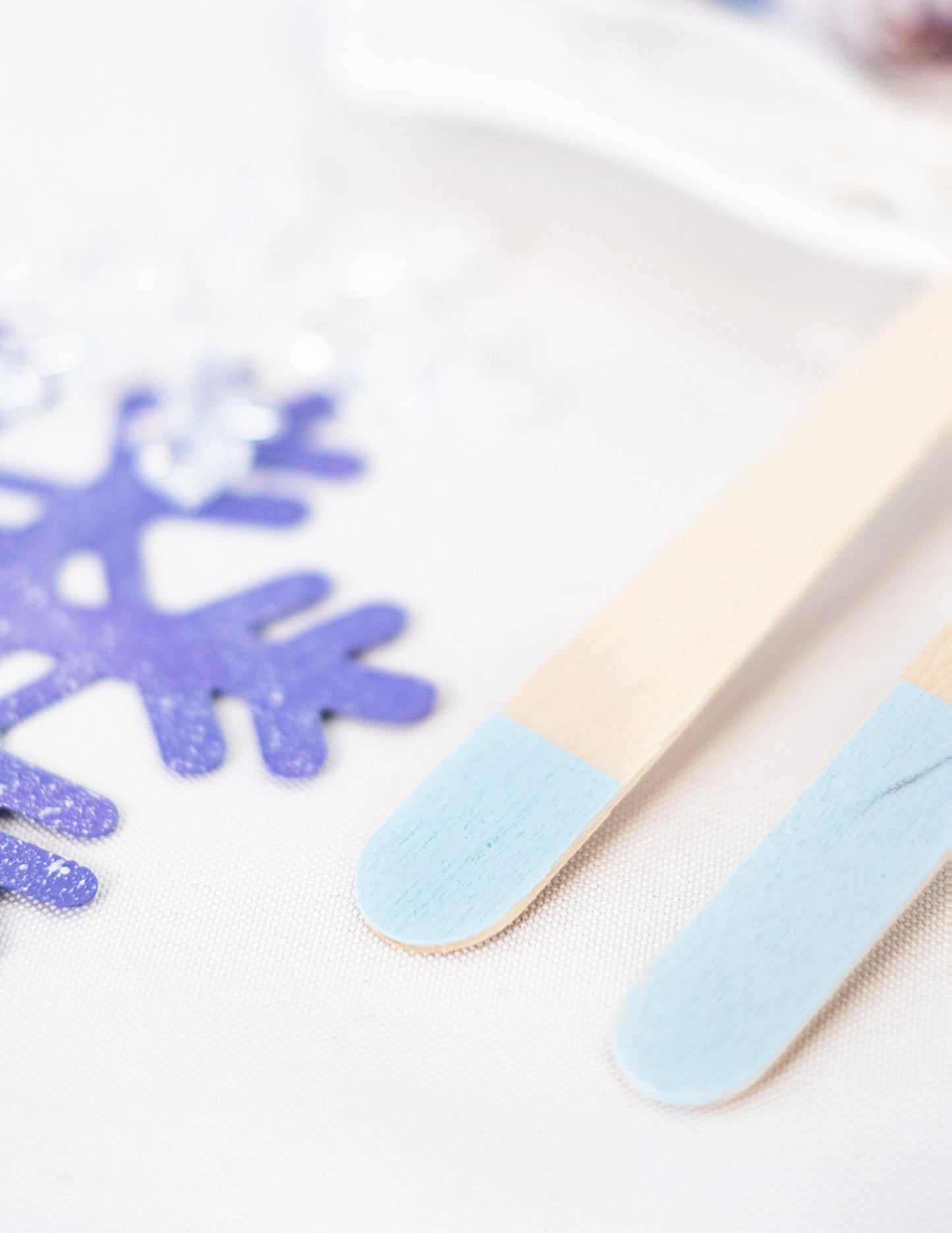 18 nebesky modrých drevených prestieraní 16 cm, gazdiná na párty