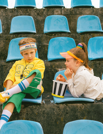 2 čiernobiele pruhované kartónové nádoby na občerstvenie 14 cm